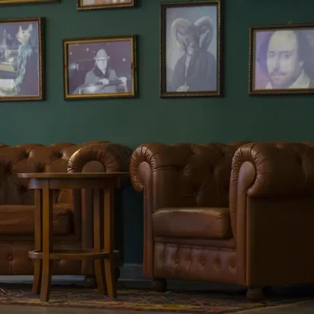 Hotel Deluxe 4*